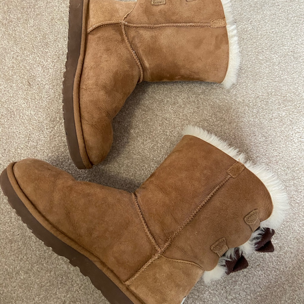 Bailey Bow Uggs!